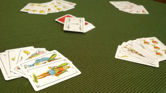 Guiñote screenshot