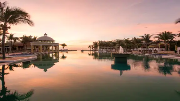 Iberostar Hotels & Resorts screenshot